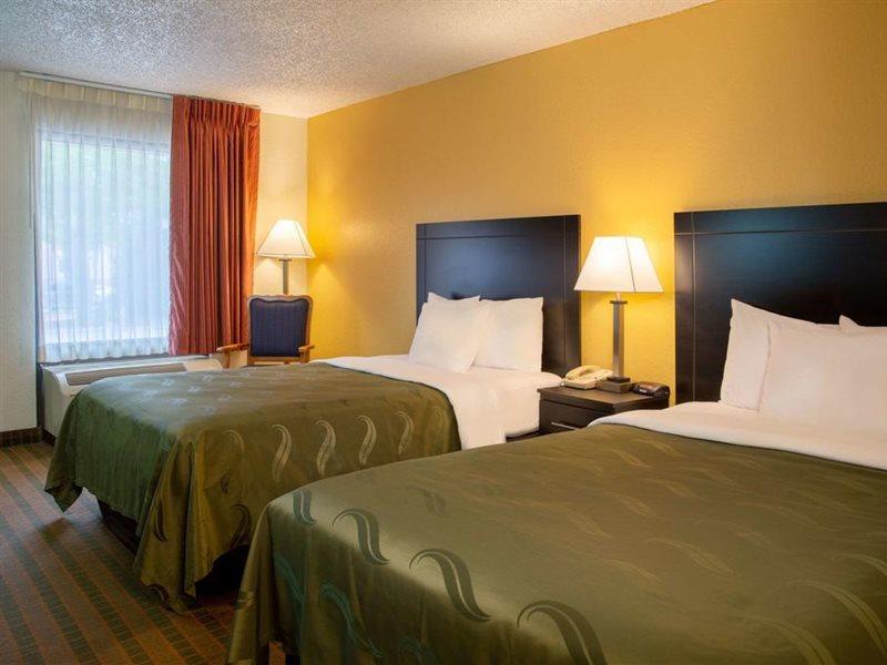 Quality Inn At Arlington Highlands Esterno foto