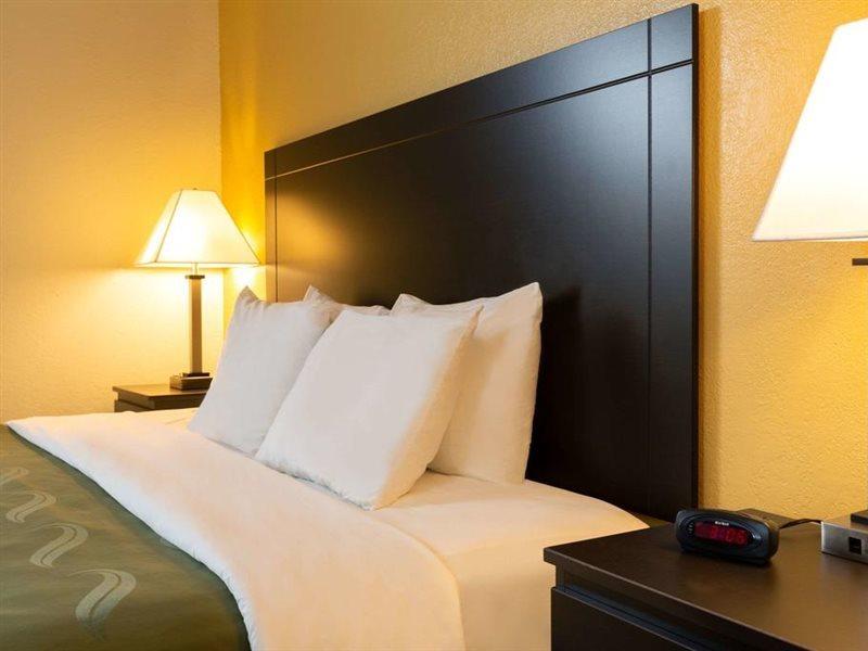 Quality Inn At Arlington Highlands Esterno foto