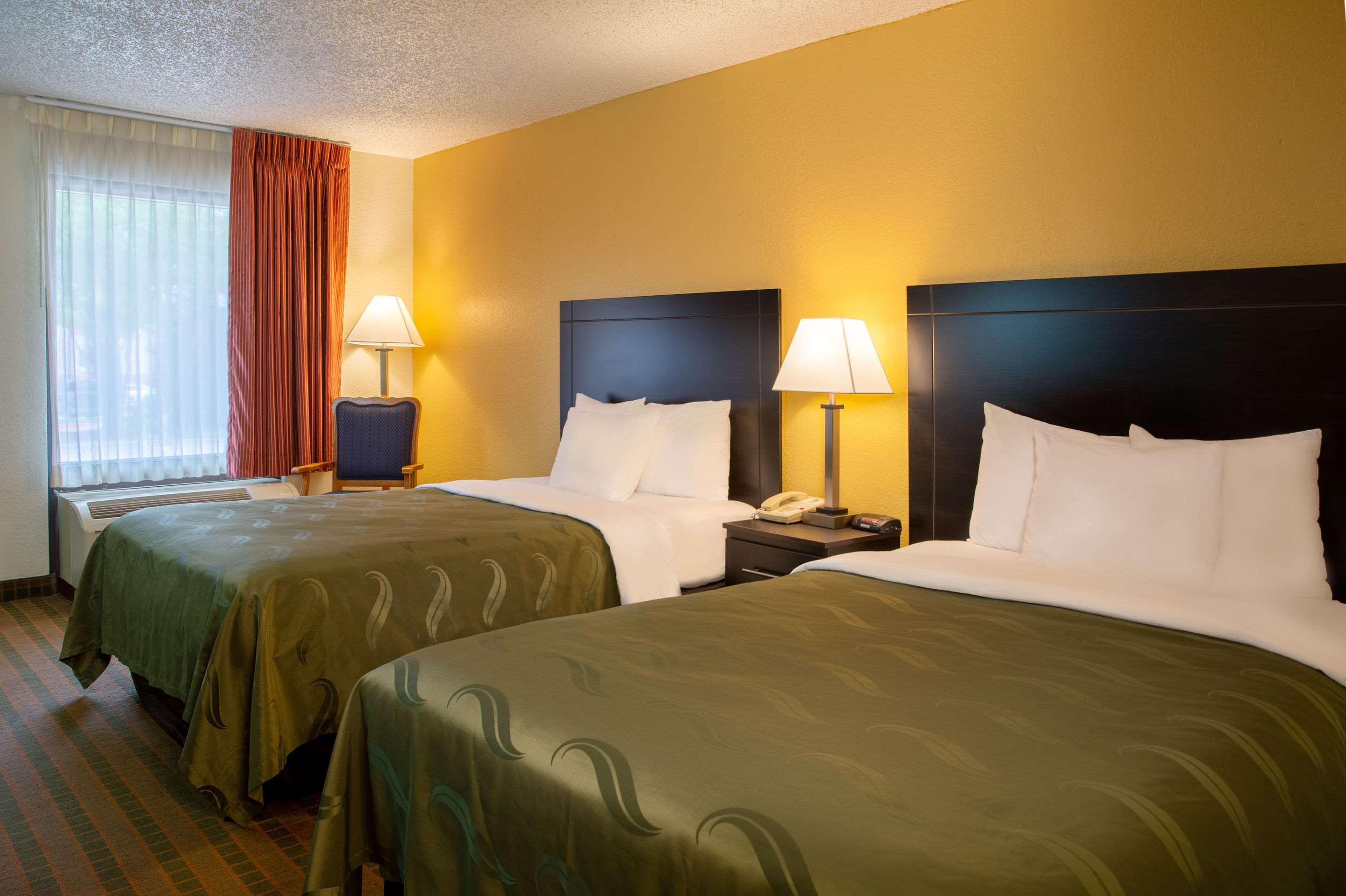 Quality Inn At Arlington Highlands Esterno foto