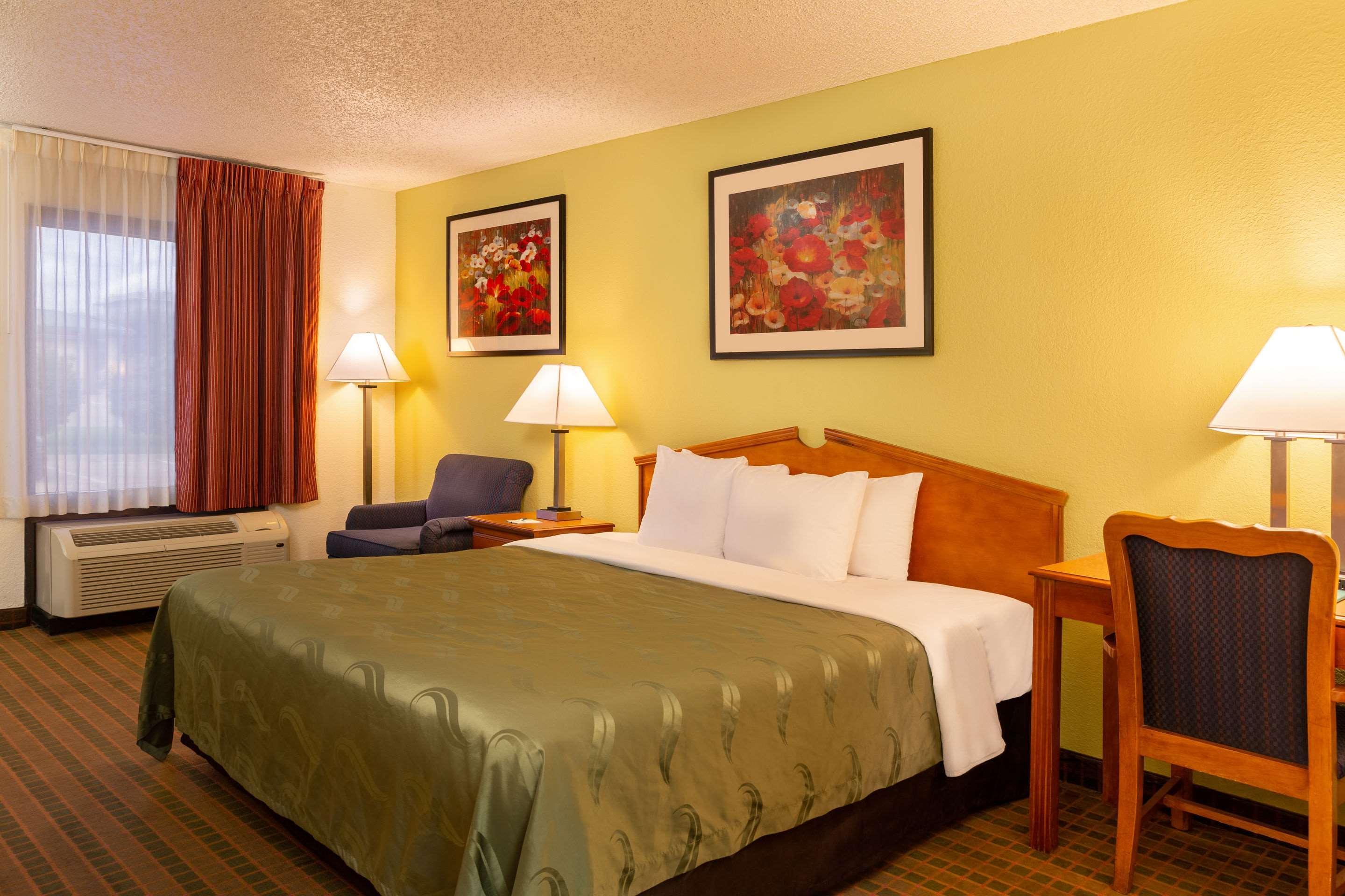 Quality Inn At Arlington Highlands Esterno foto