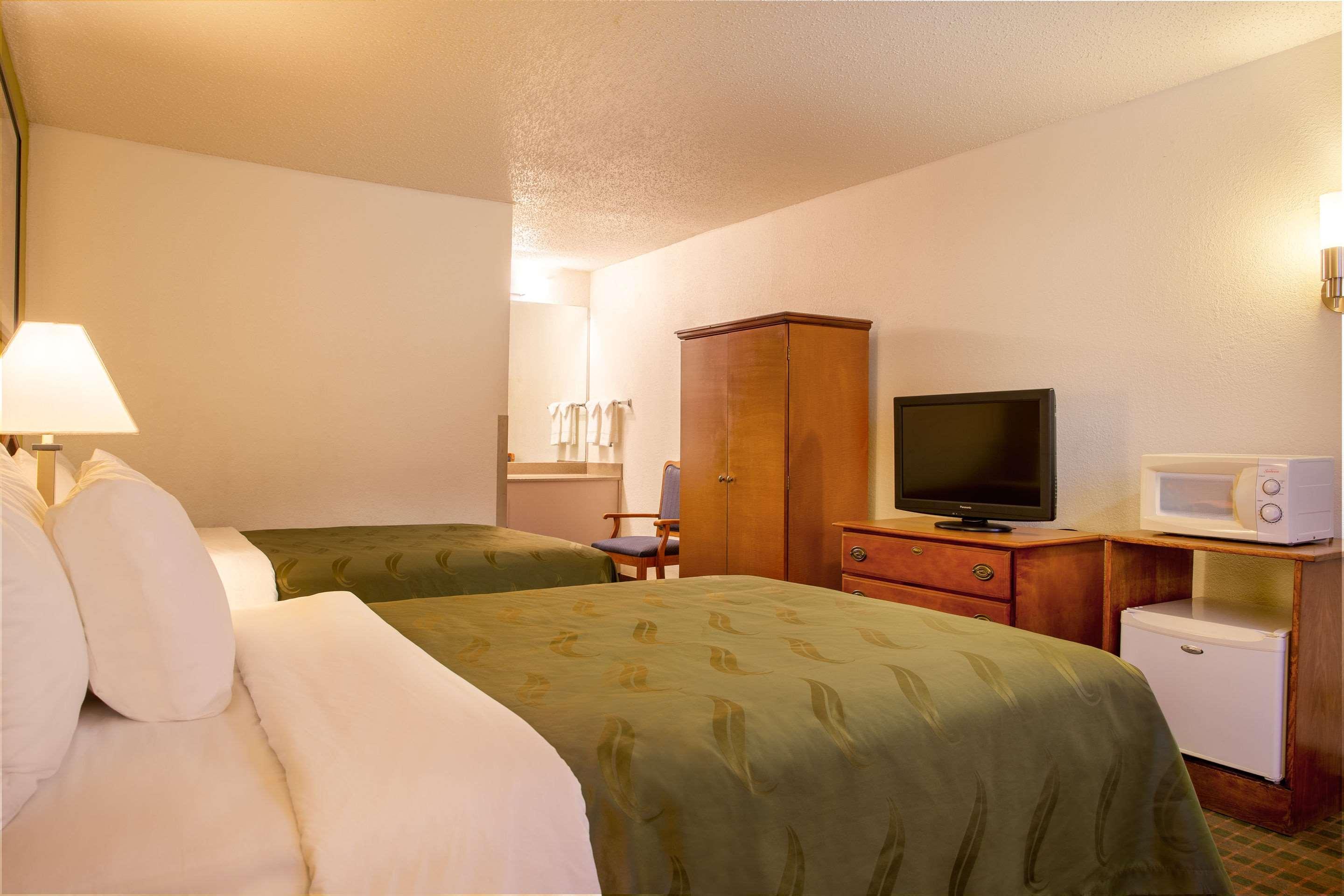Quality Inn At Arlington Highlands Esterno foto