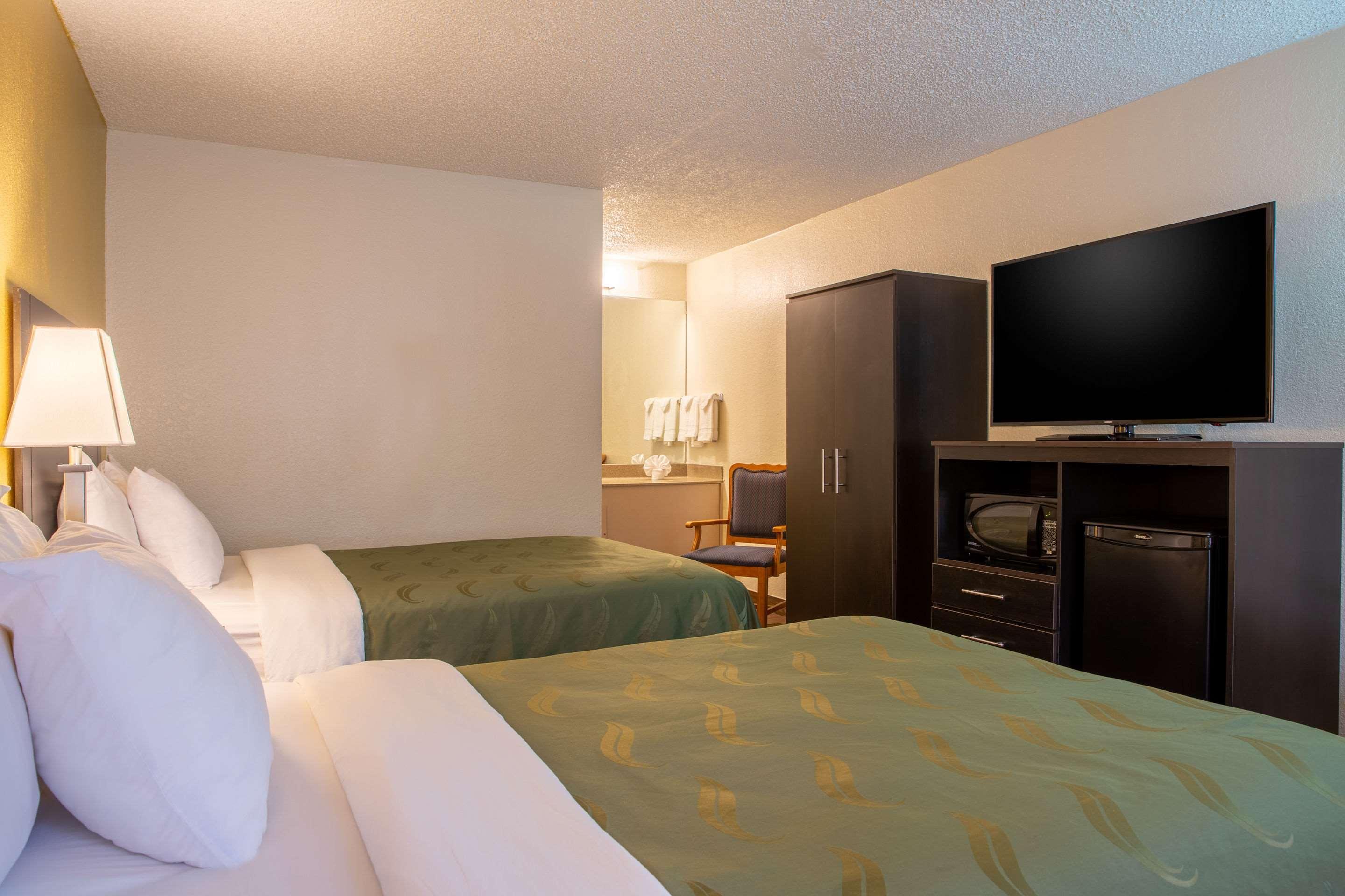 Quality Inn At Arlington Highlands Esterno foto
