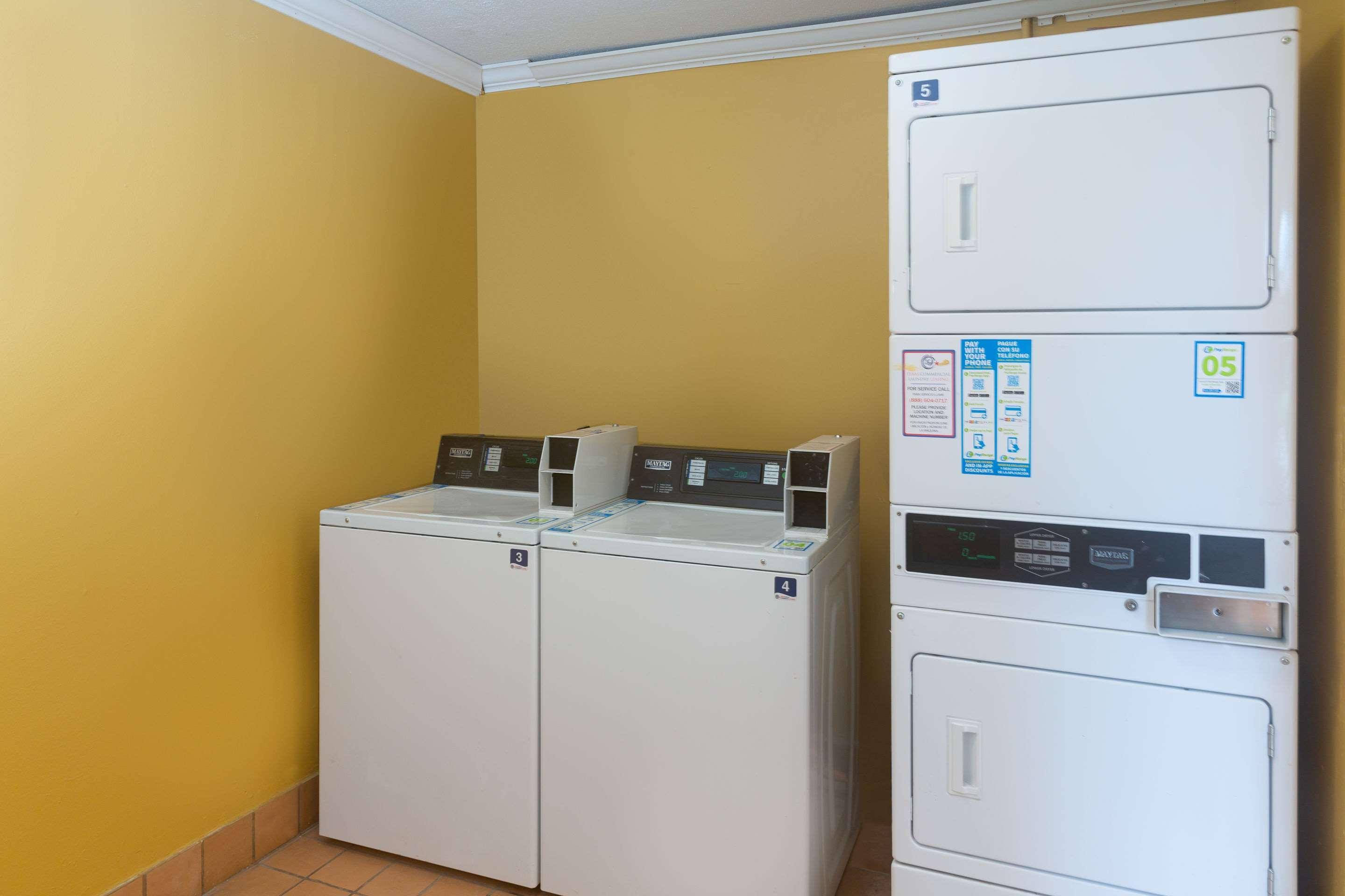 Quality Inn At Arlington Highlands Esterno foto