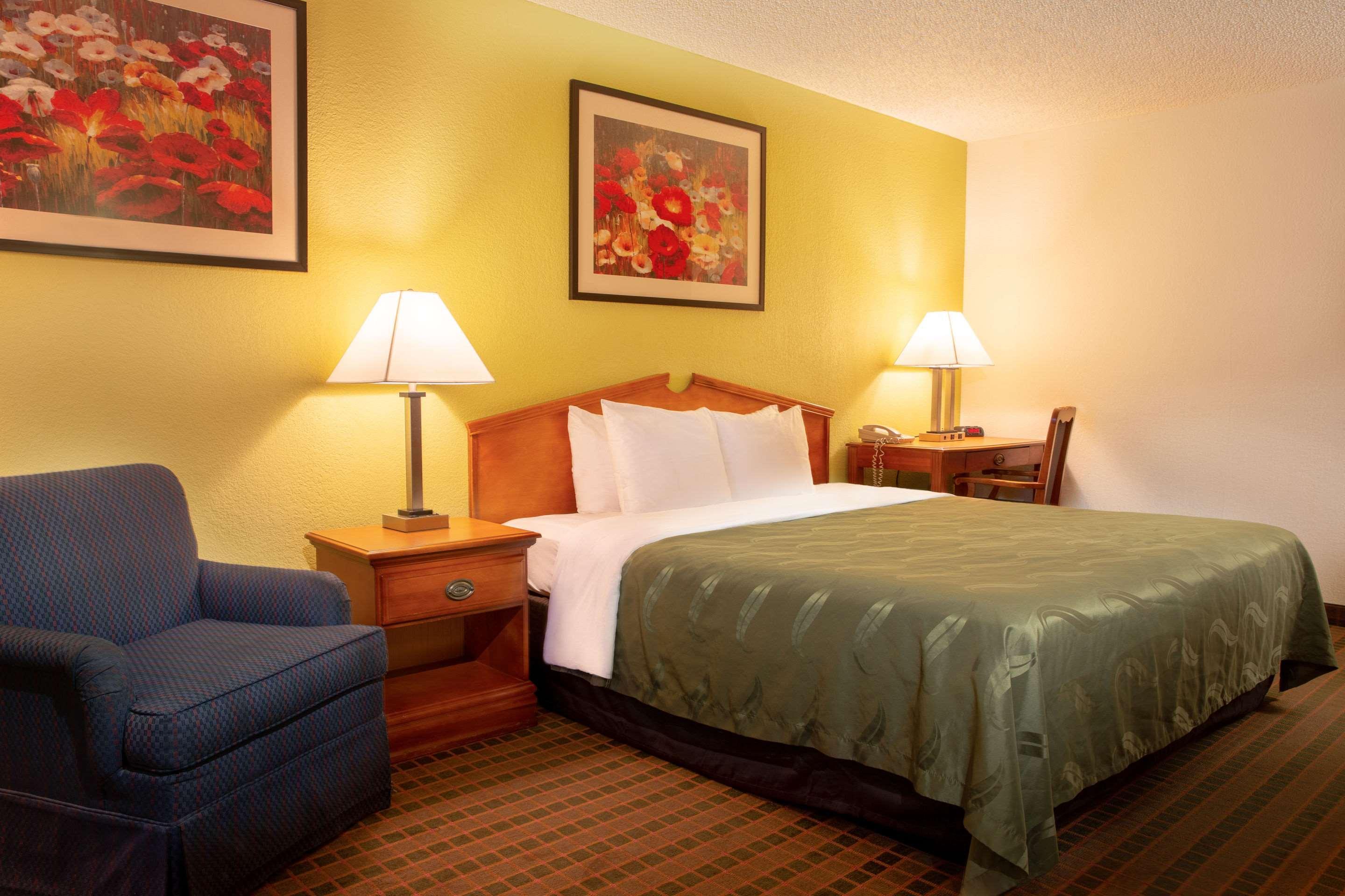 Quality Inn At Arlington Highlands Esterno foto
