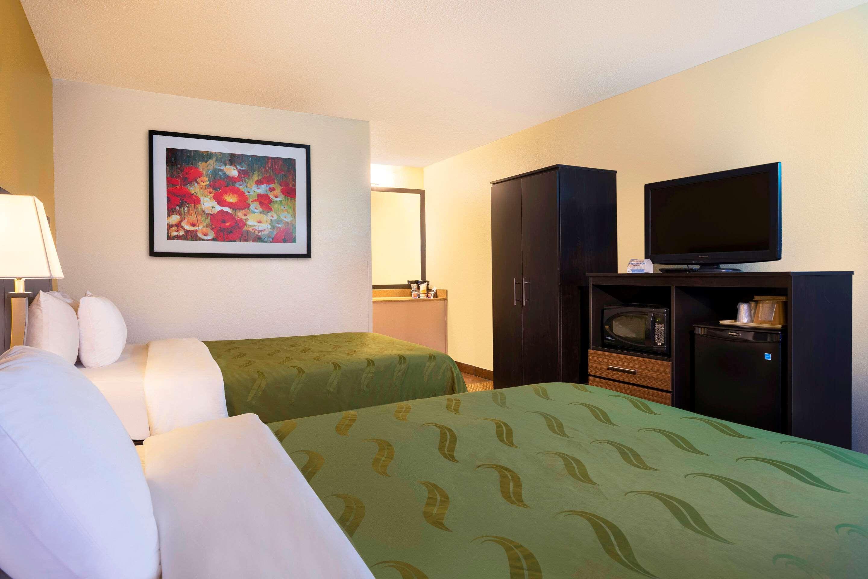 Quality Inn At Arlington Highlands Esterno foto