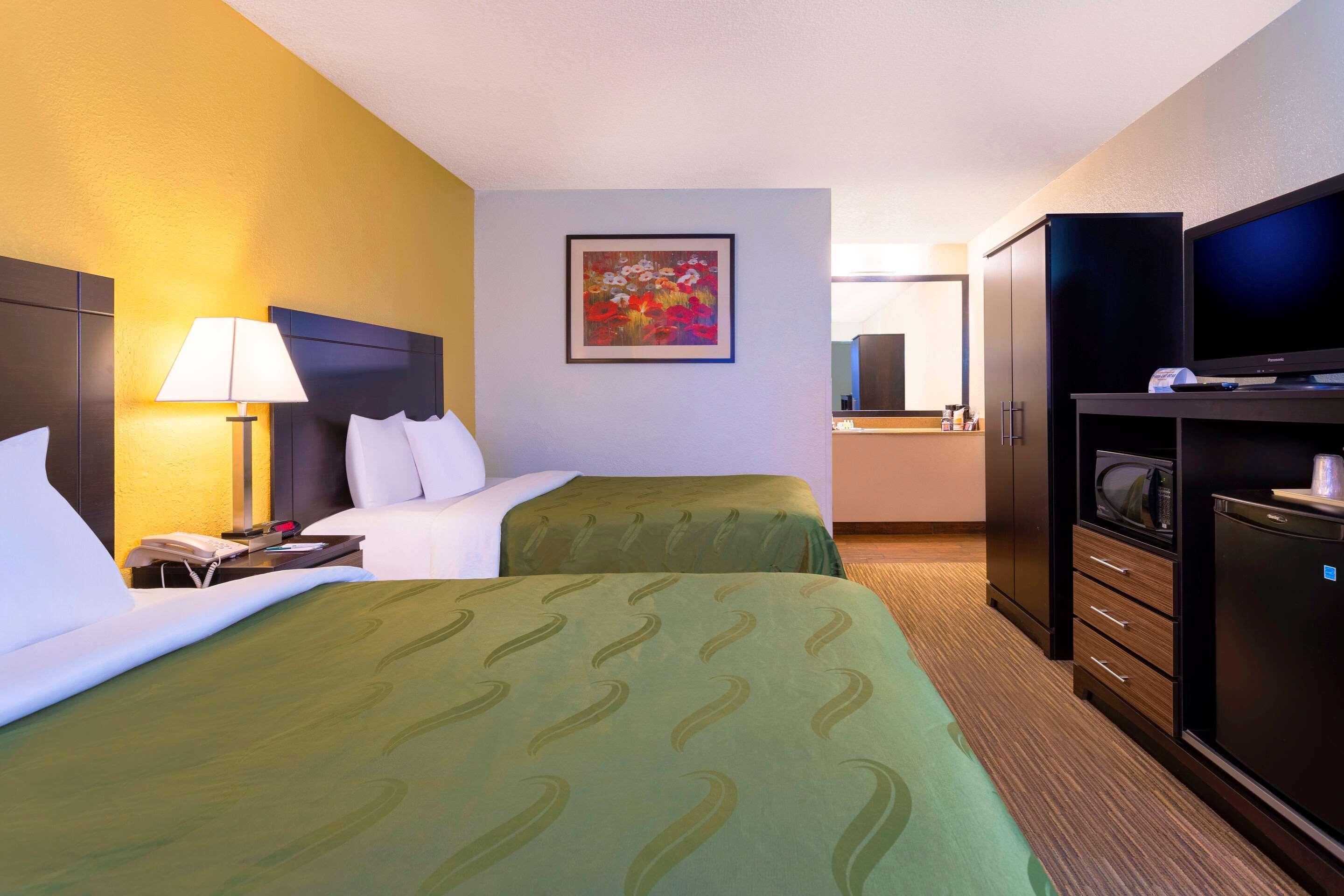 Quality Inn At Arlington Highlands Esterno foto