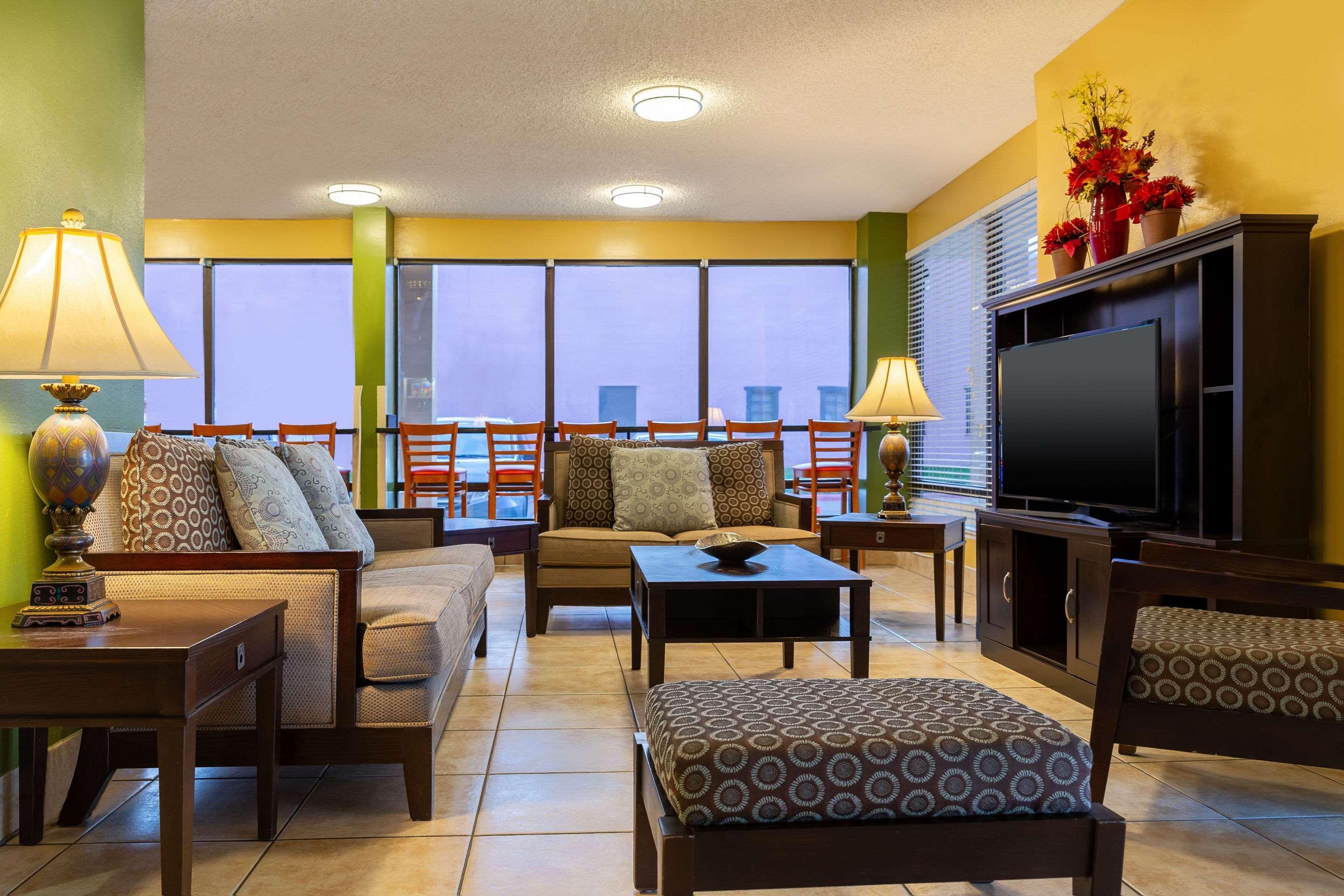 Quality Inn At Arlington Highlands Esterno foto