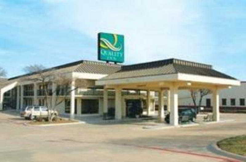 Quality Inn At Arlington Highlands Esterno foto