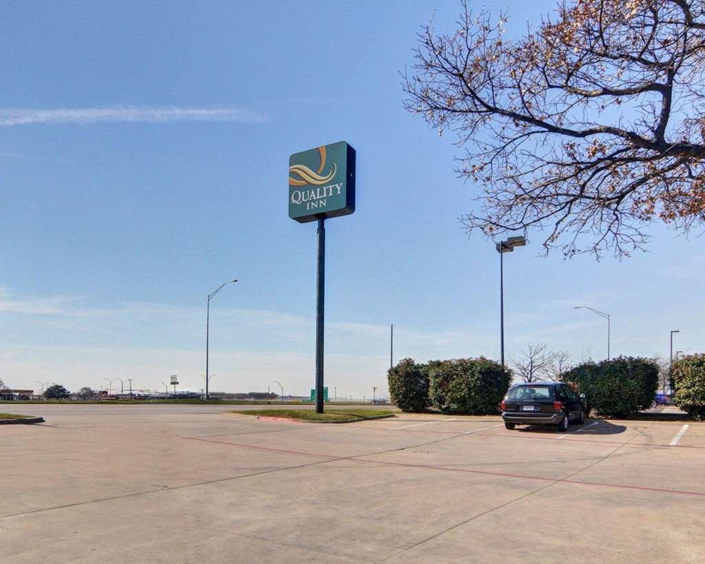 Quality Inn At Arlington Highlands Esterno foto